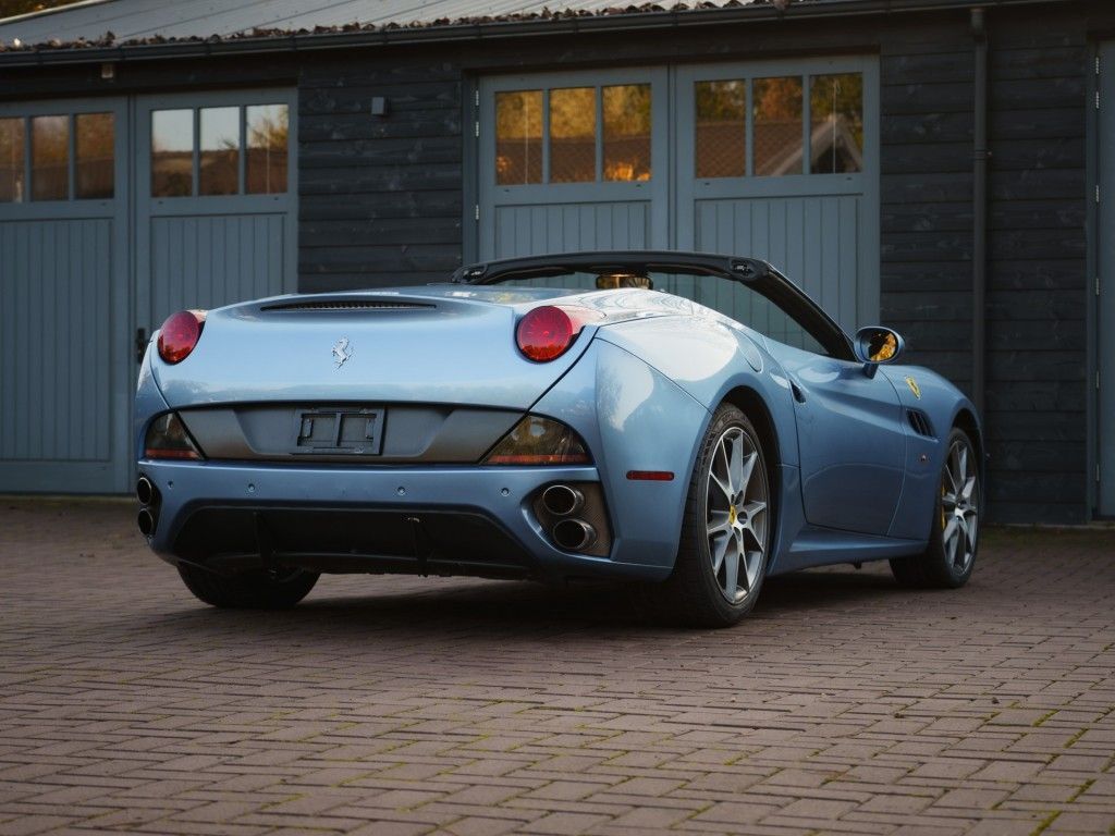 Ferrari California 2010