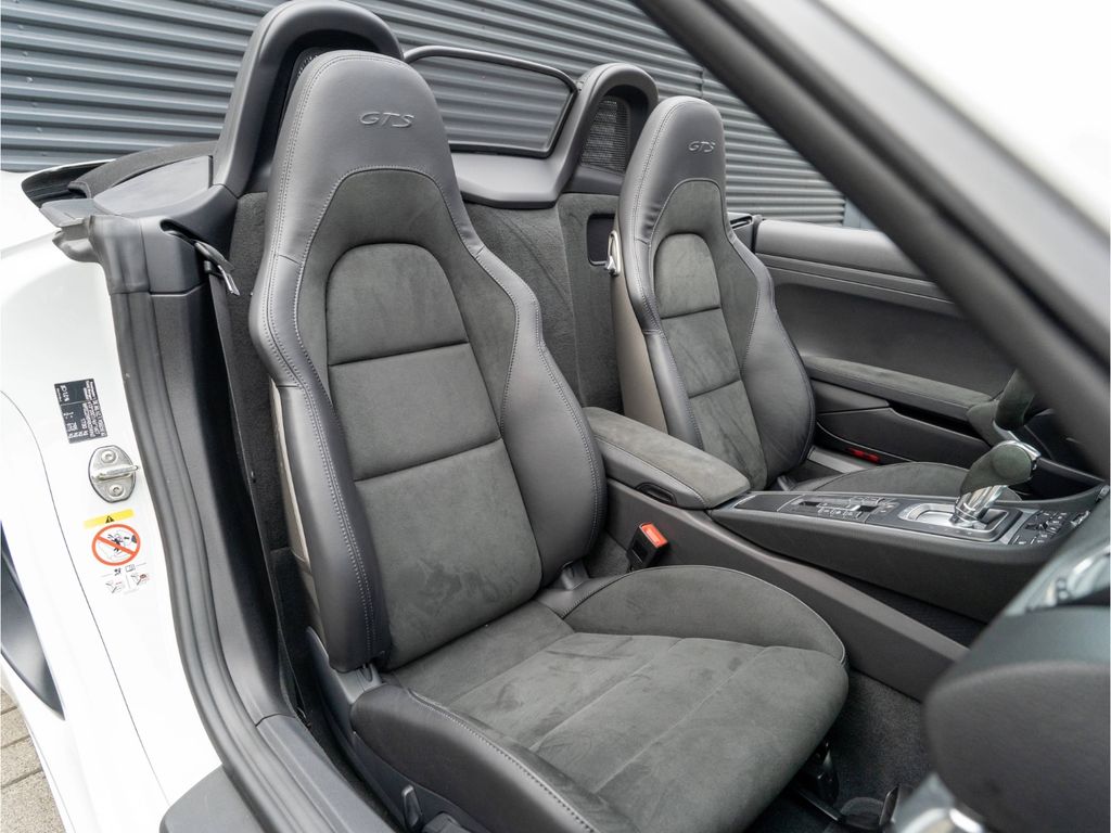 Porsche Boxster 2024