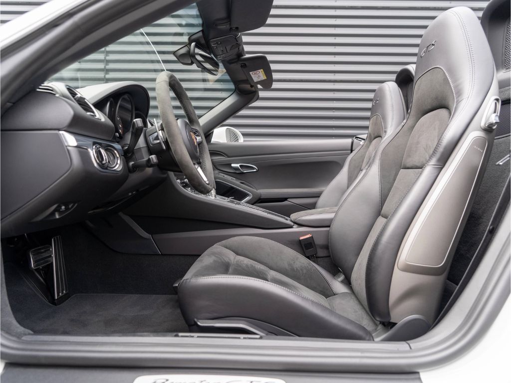 Porsche Boxster 2024
