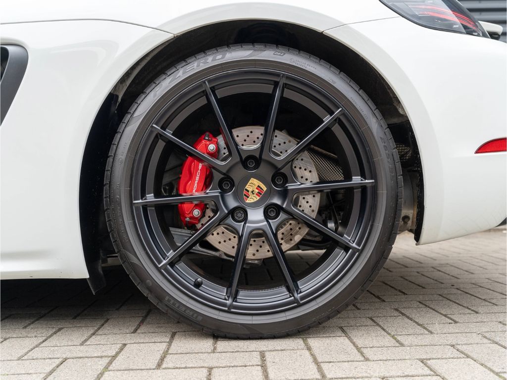 Porsche Boxster 2024