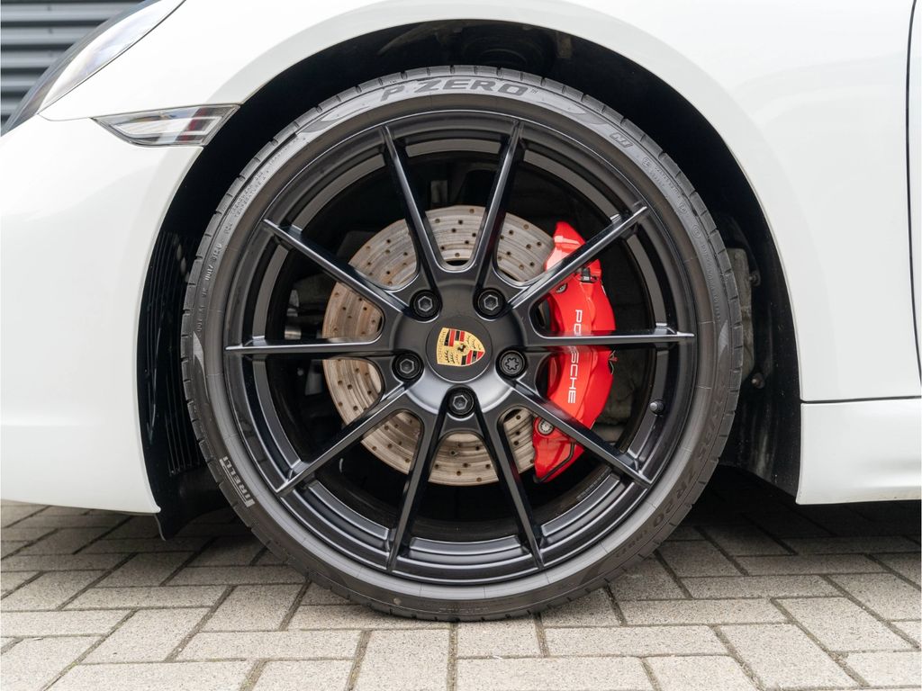 Porsche Boxster 2024