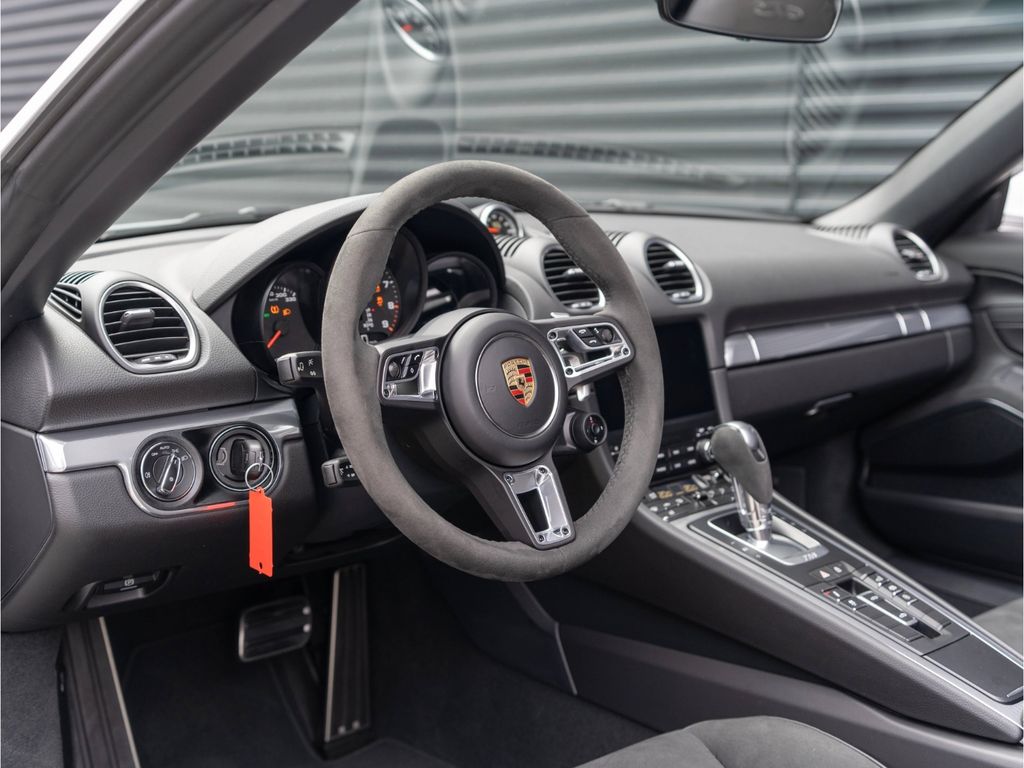 Porsche Boxster 2024