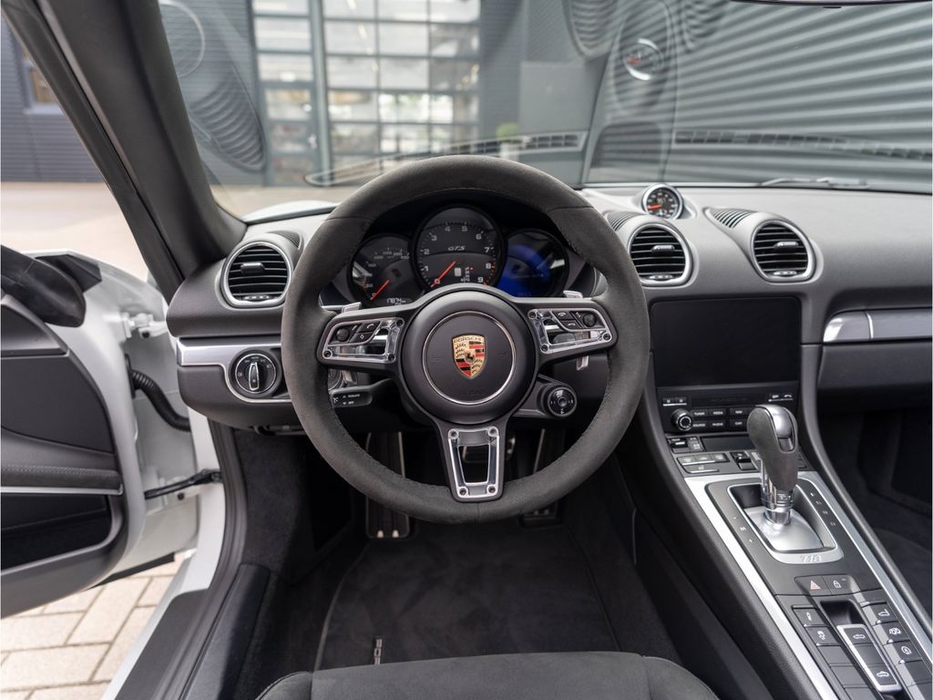 Porsche Boxster 2024