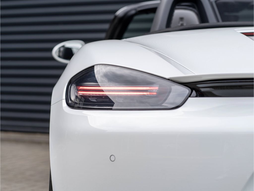 Porsche Boxster 2024