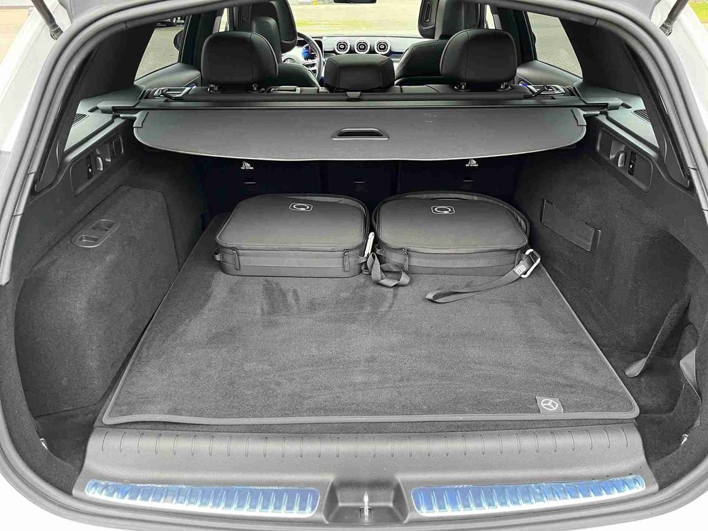 Mercedes-Benz C 300 2024