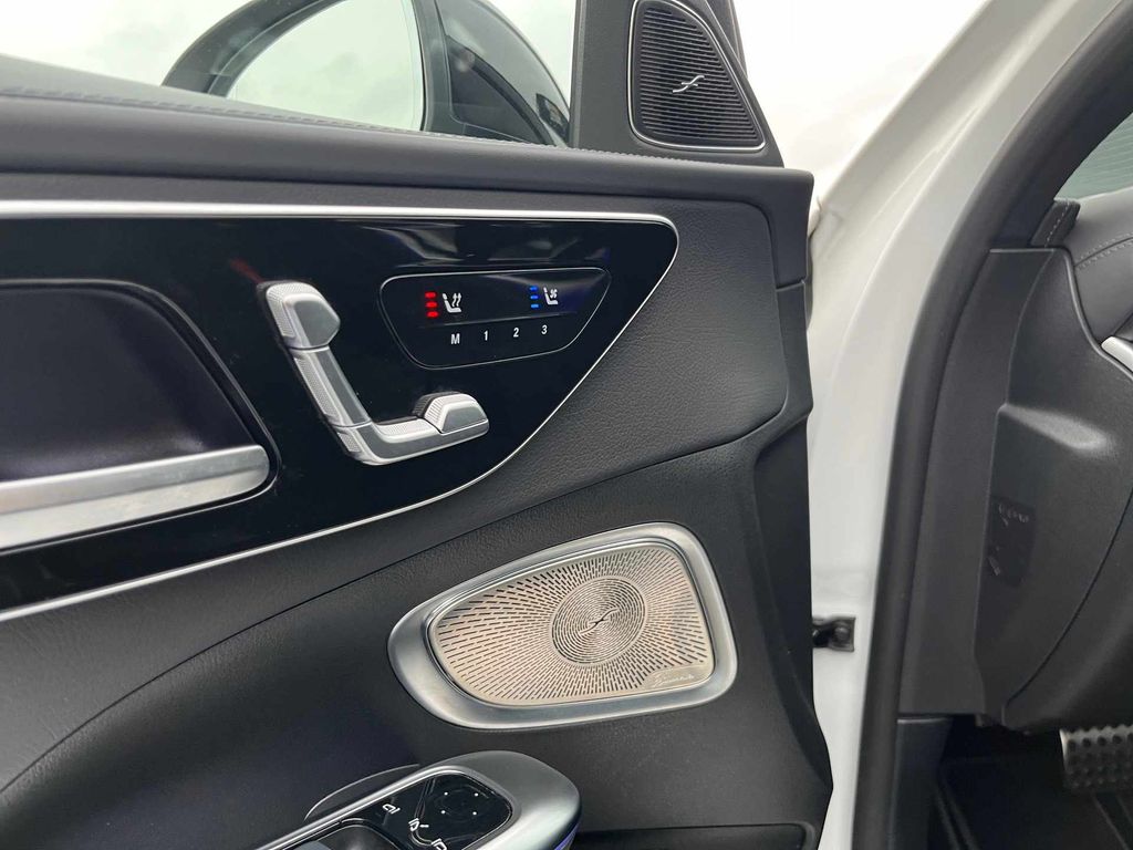 Mercedes-Benz C 300 2024