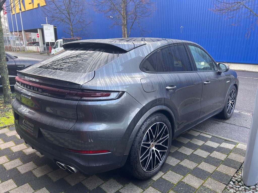 Porsche Cayenne 2024