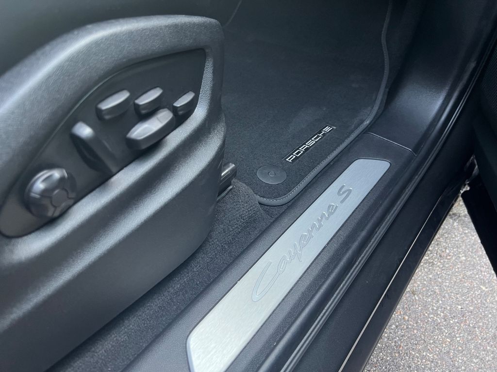 Porsche Cayenne 2024