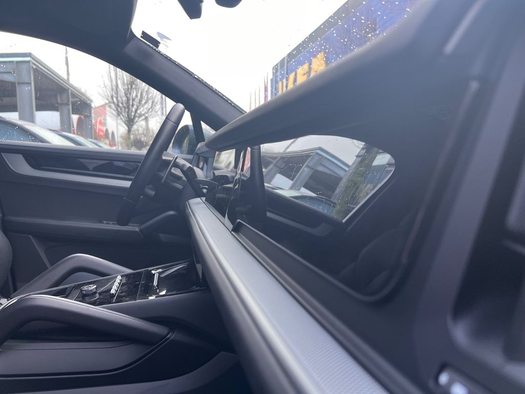 Porsche Cayenne 2024