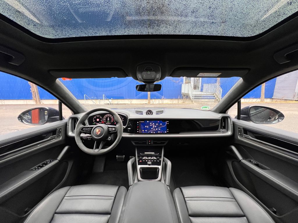 Porsche Cayenne 2025