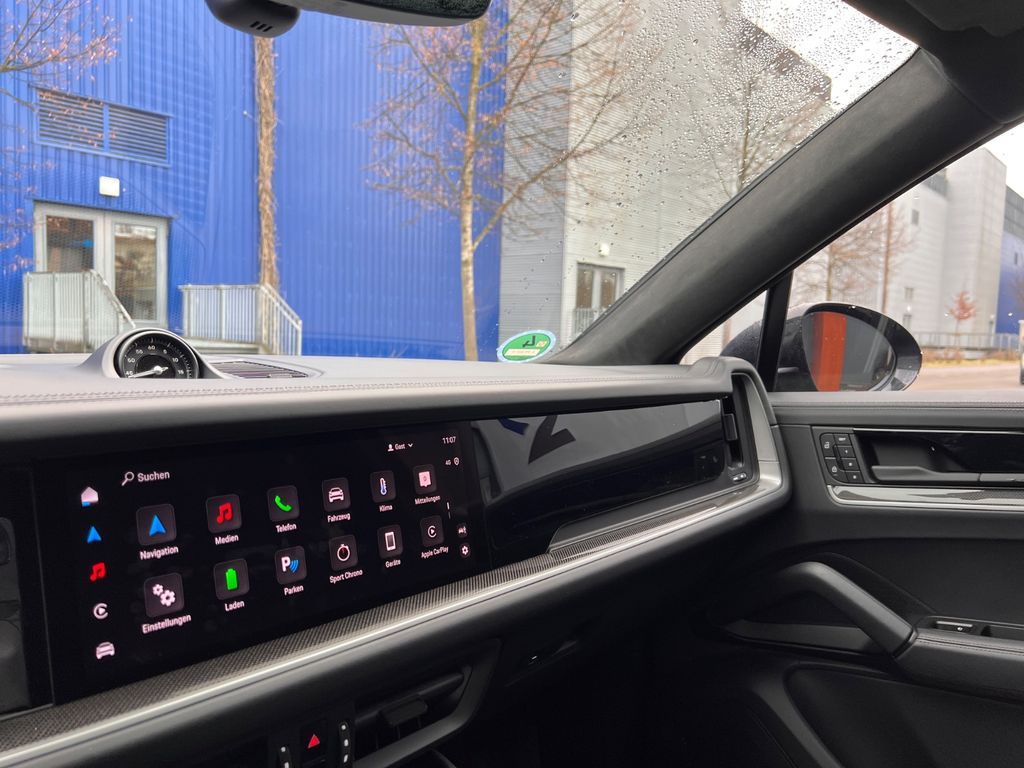 Porsche Cayenne 2025