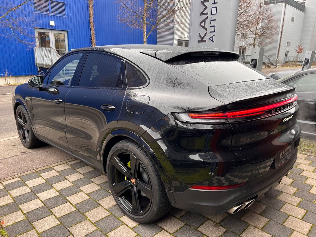 Porsche Cayenne 2025