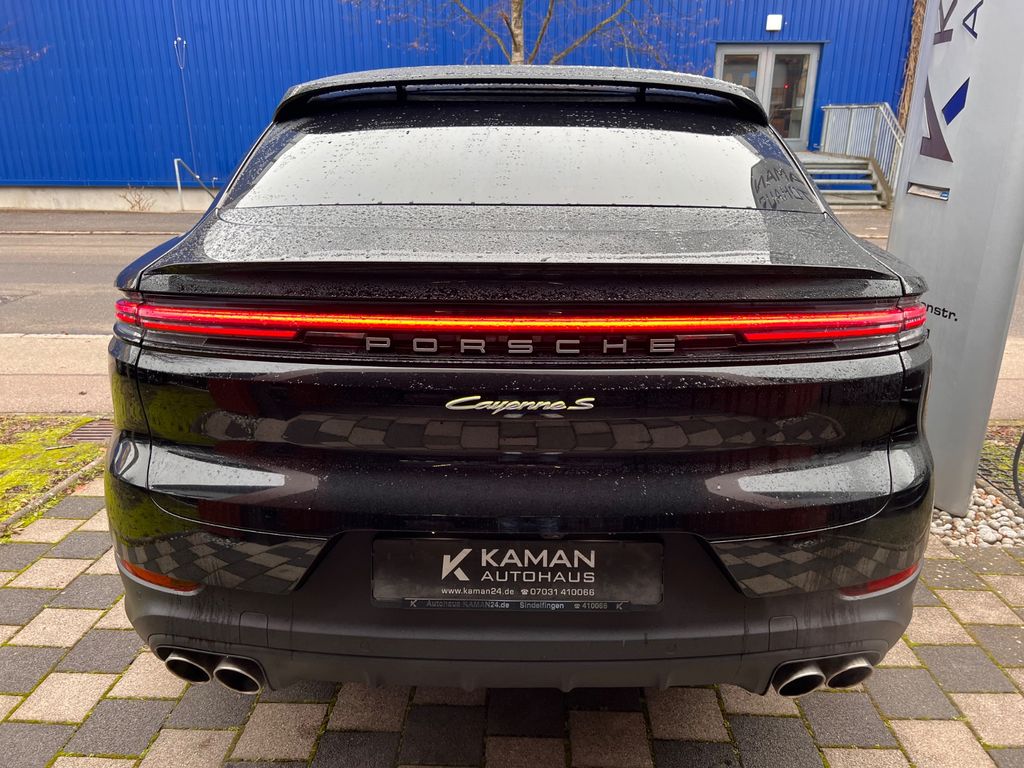 Porsche Cayenne 2025