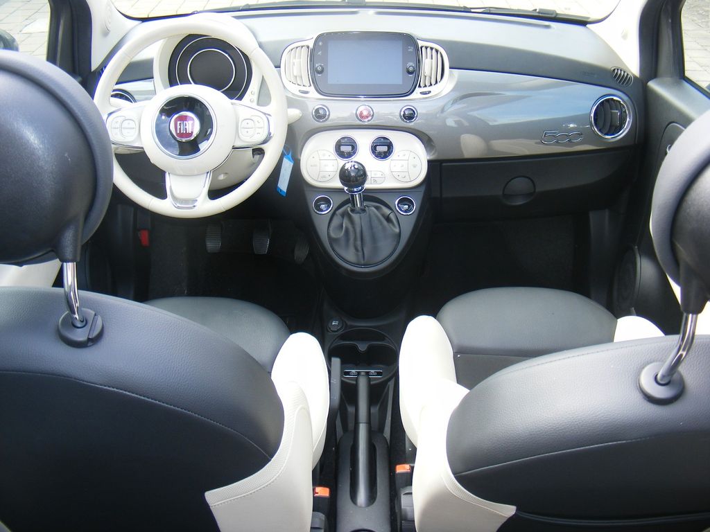 Fiat 500C 2023