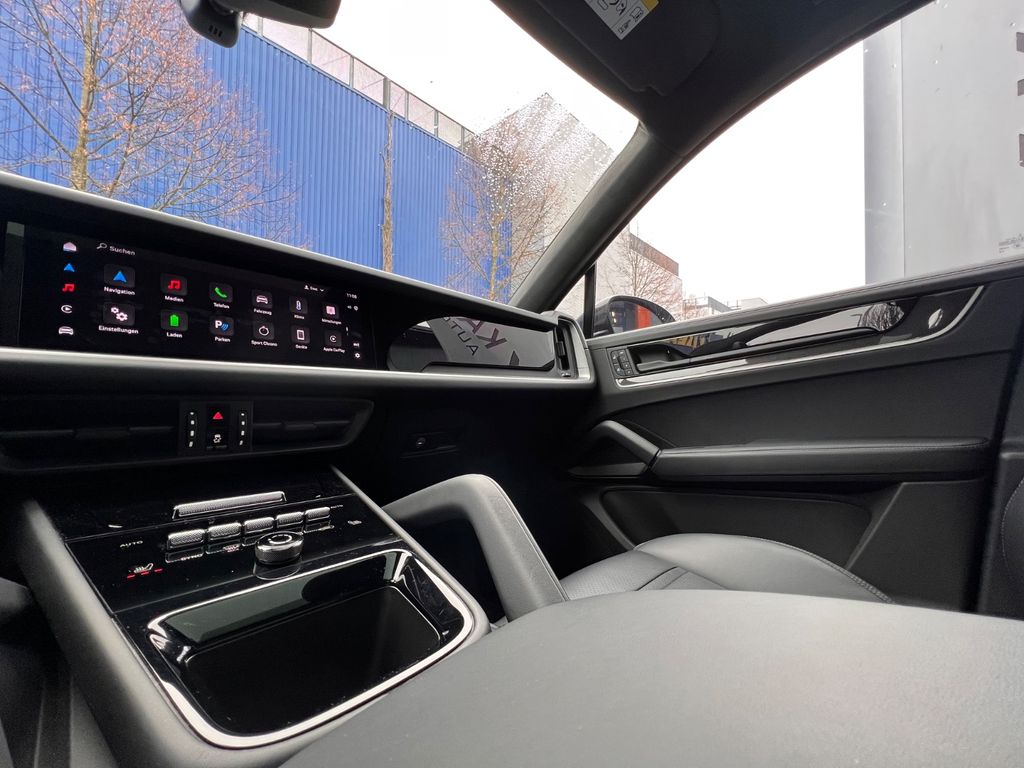 Porsche Cayenne 2025