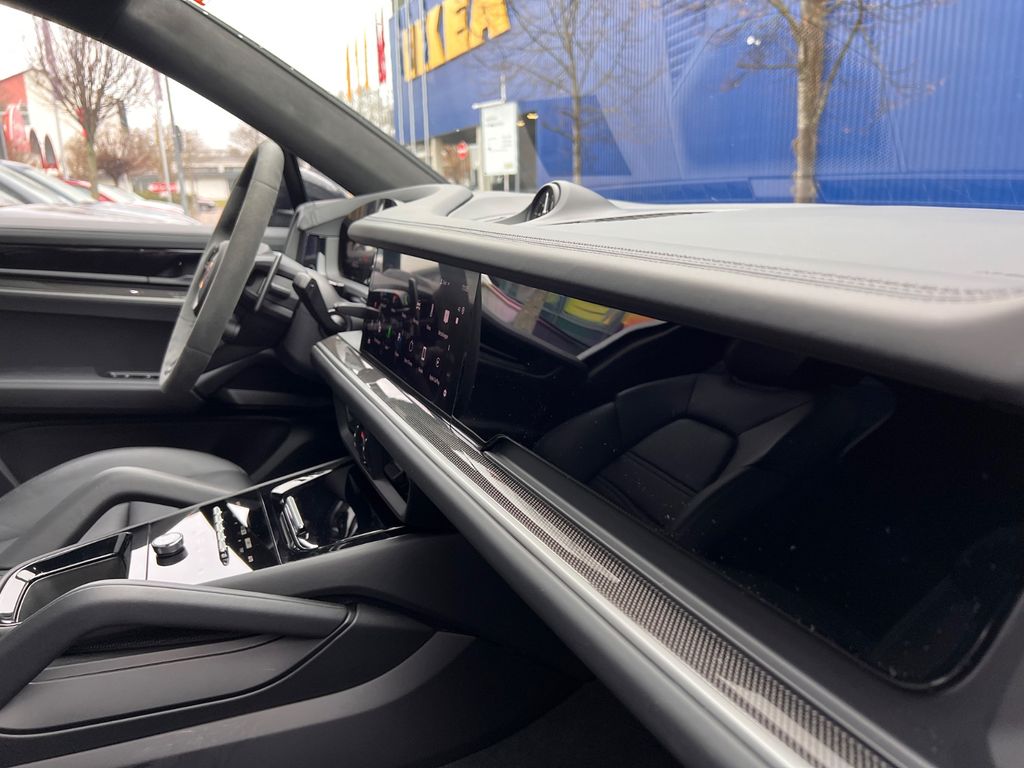 Porsche Cayenne 2025