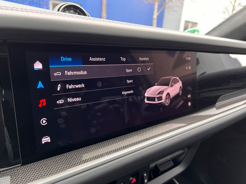 Porsche Cayenne 2025