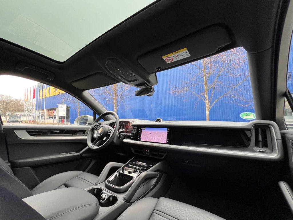 Porsche Cayenne 2025