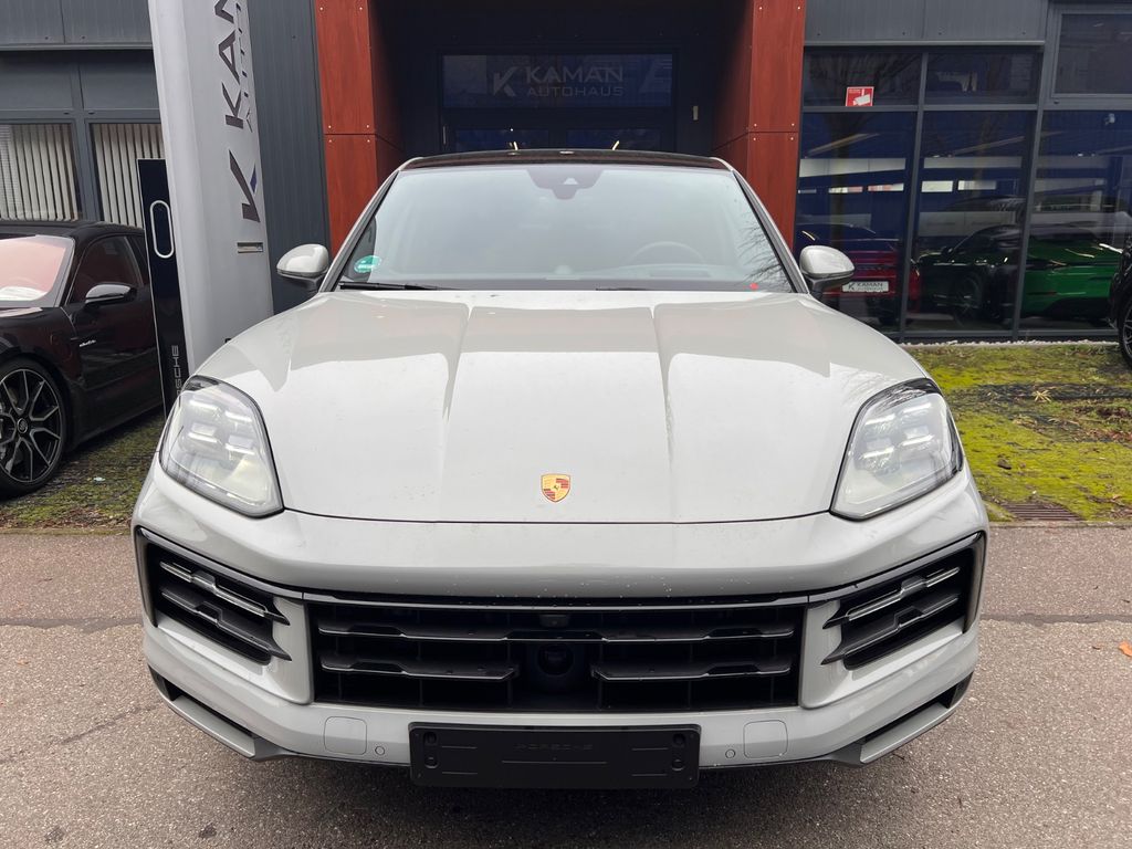 Porsche Cayenne 2025