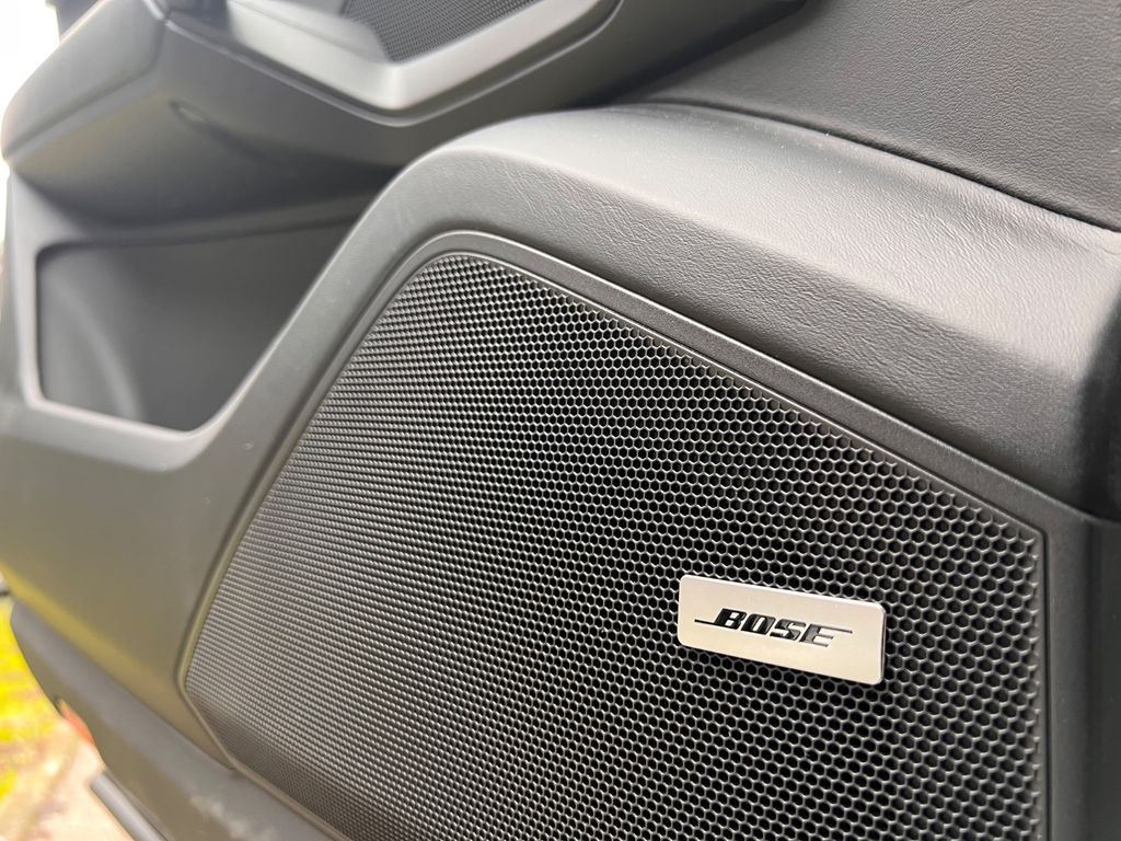 Porsche Cayenne 2025