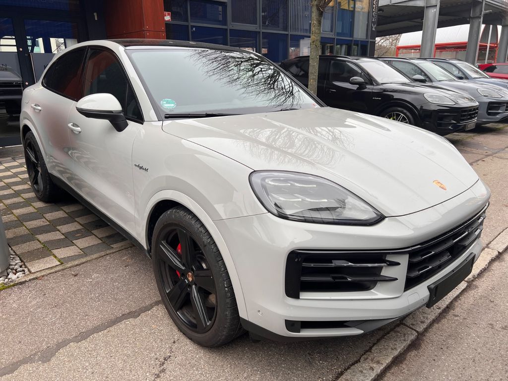 Porsche Cayenne 2025