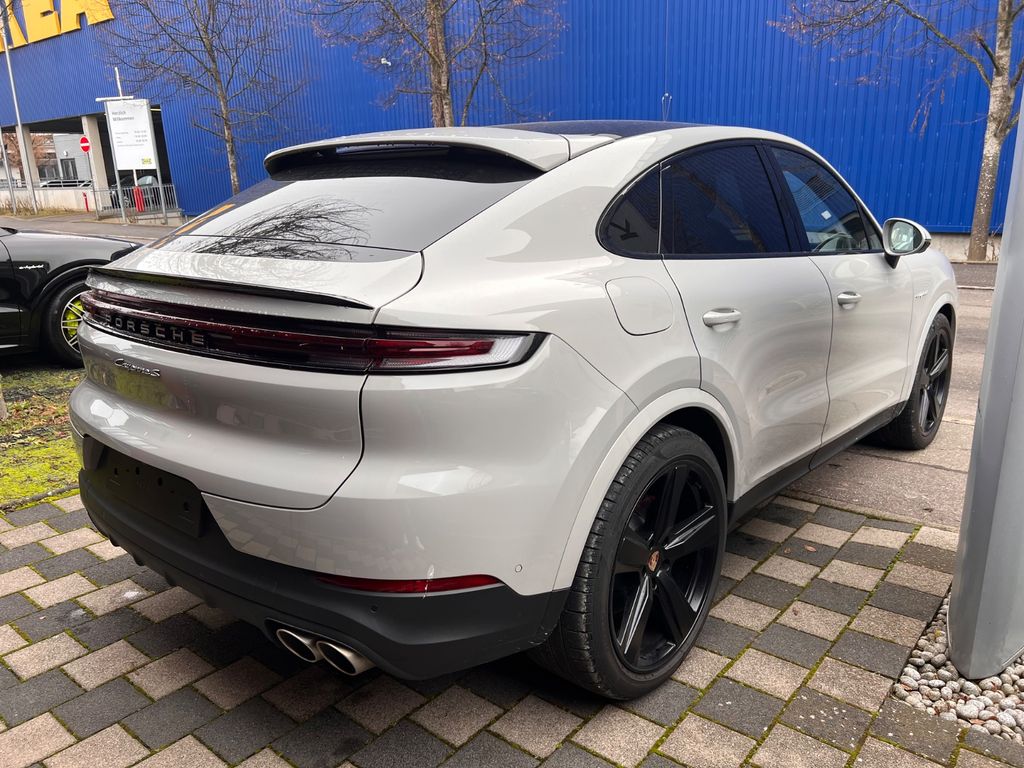 Porsche Cayenne 2025