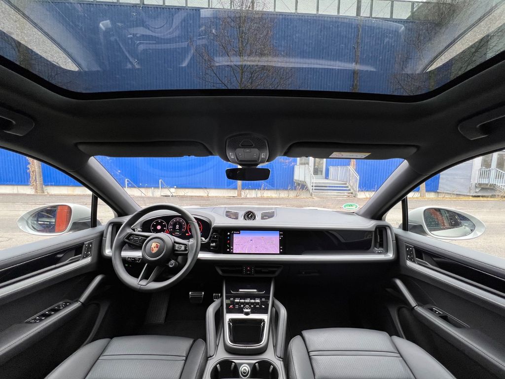 Porsche Cayenne 2025