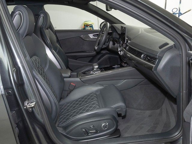 Audi S4 2023