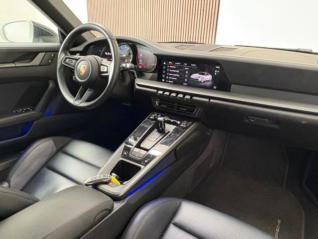 Porsche 992 2023