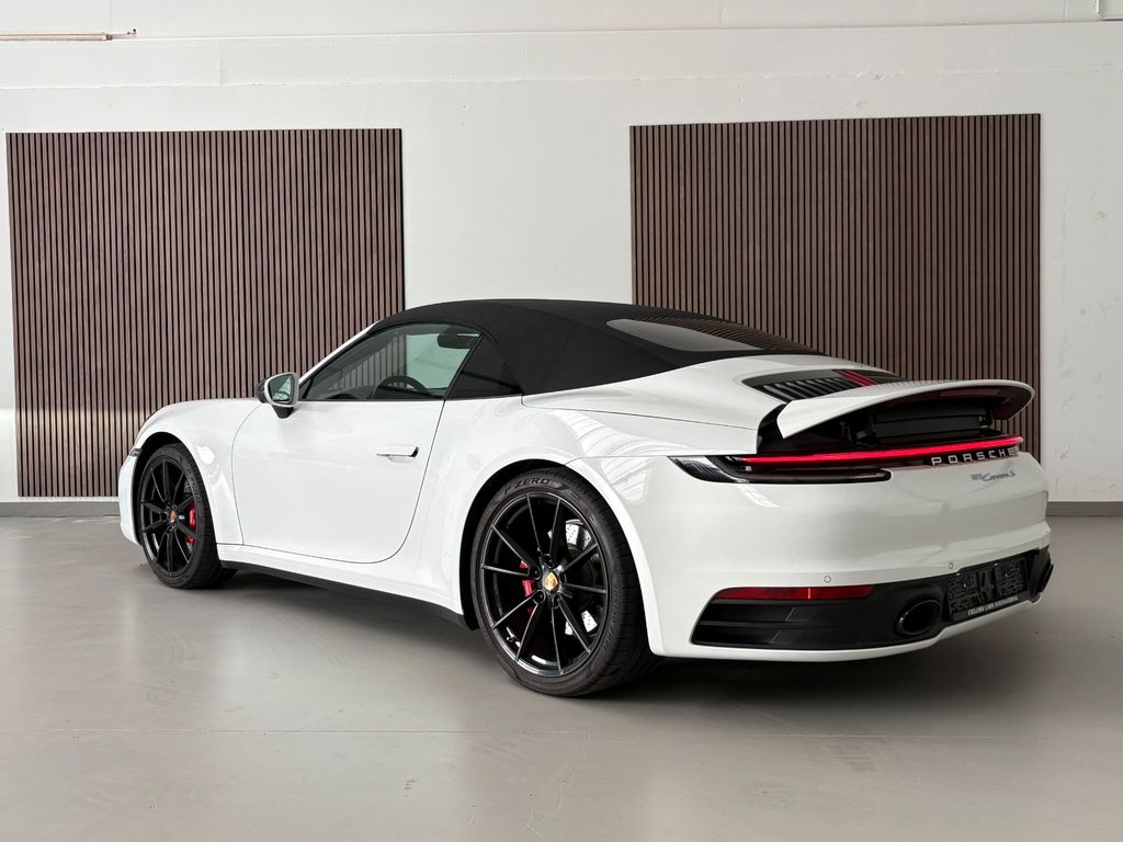 Porsche 992 2023