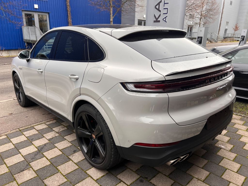 Porsche Cayenne 2025