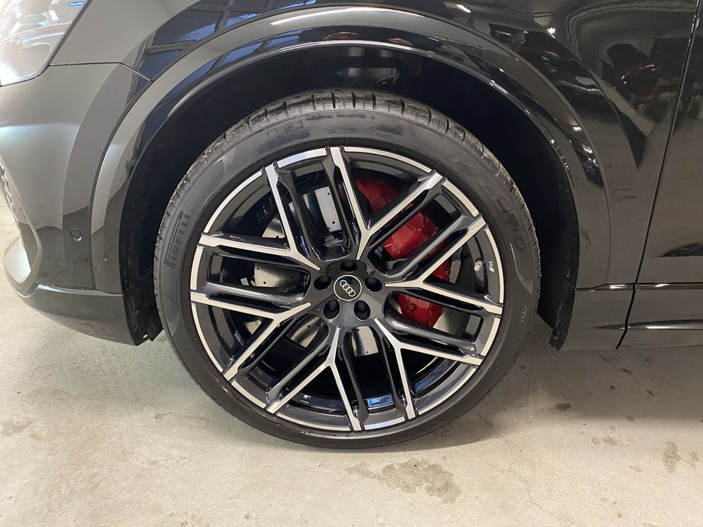 Audi RSQ8 2025