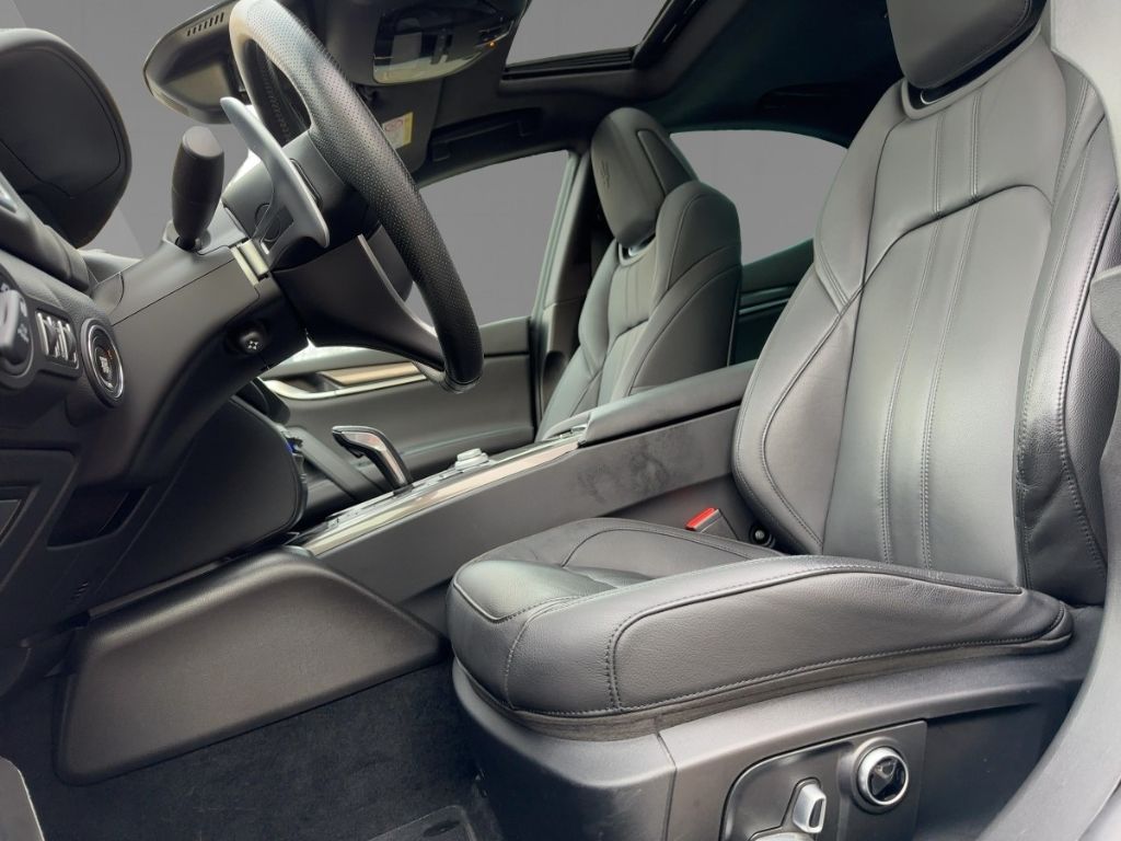 Maserati Ghibli 2022