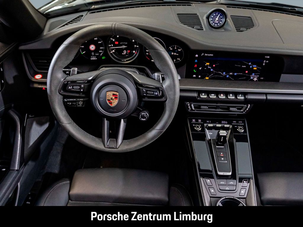 Porsche 992 2024