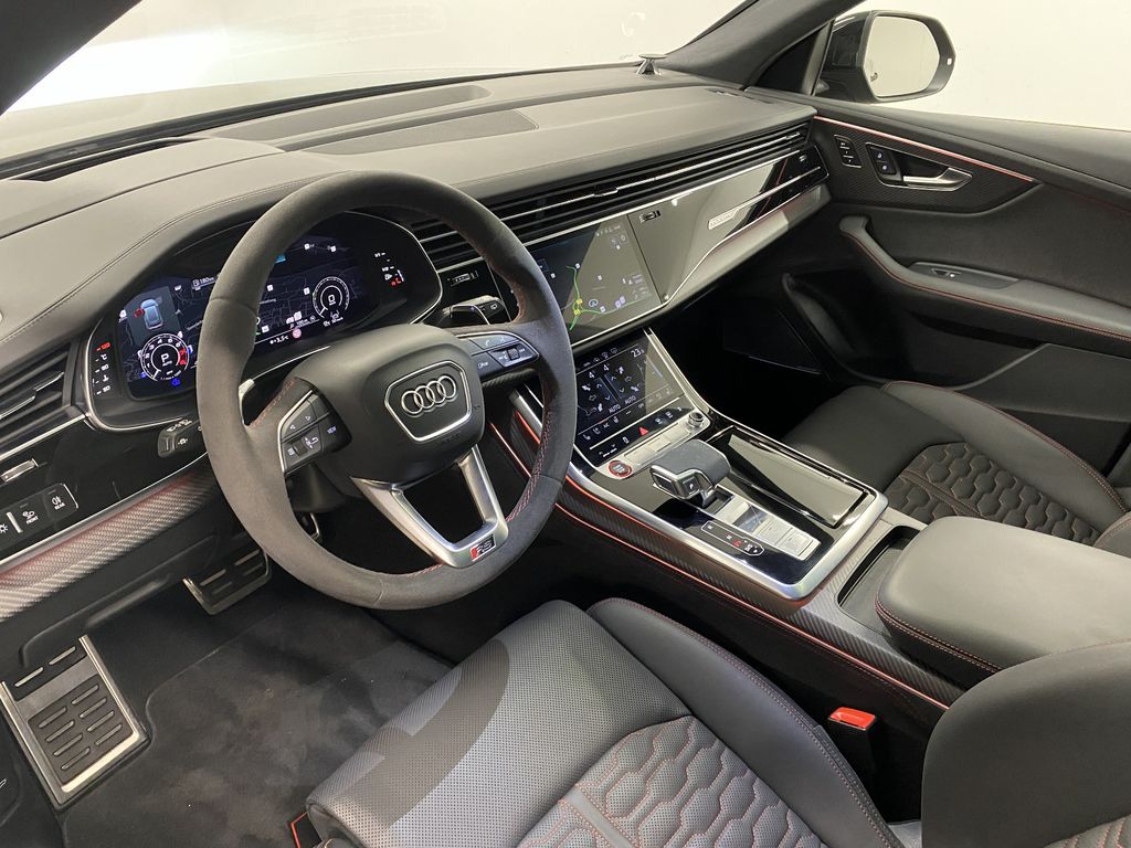 Audi RSQ8 2025
