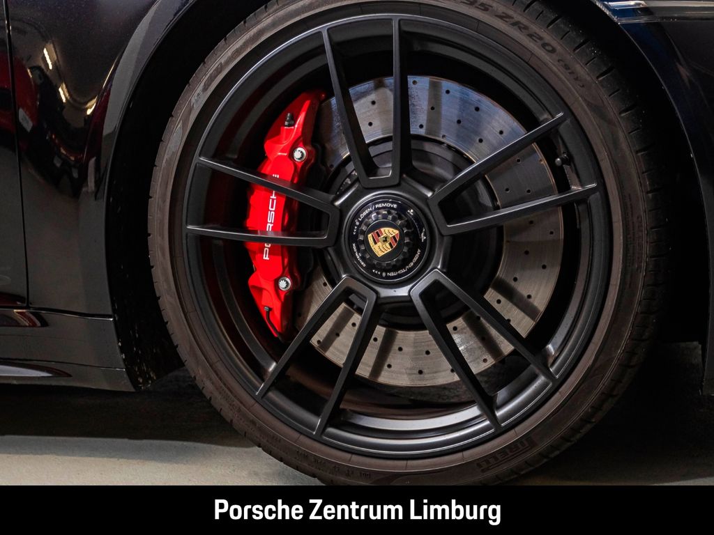 Porsche 992 2024
