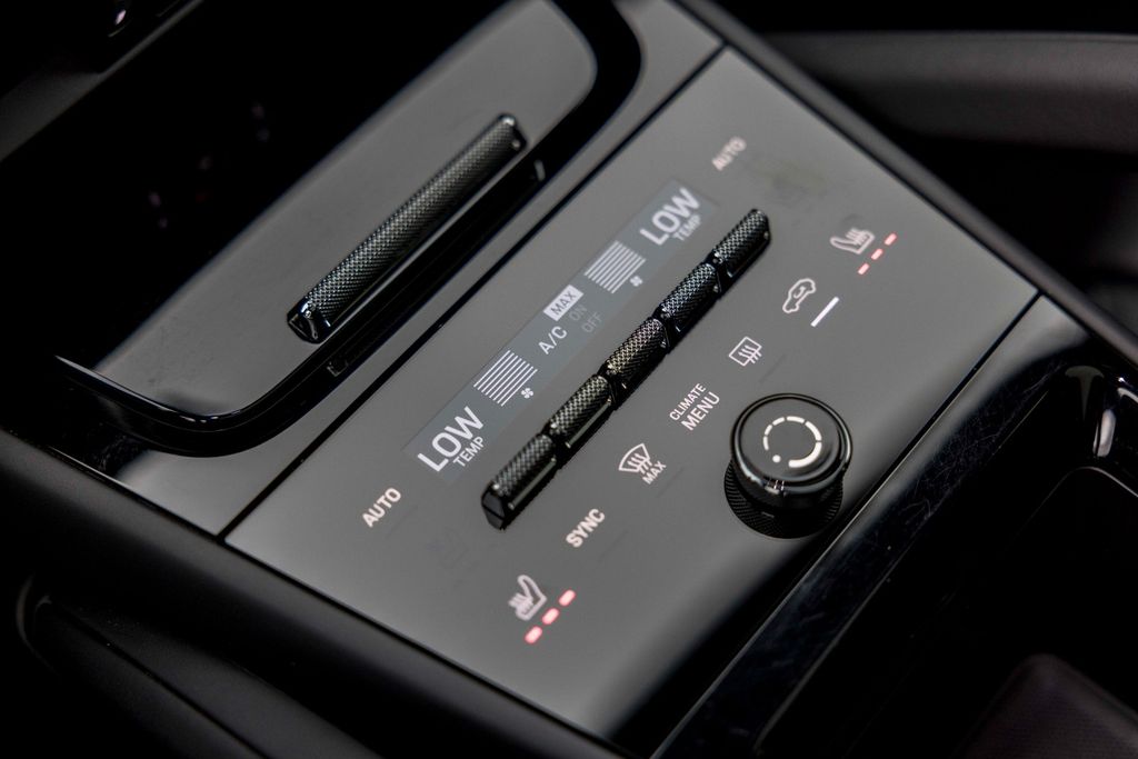 Porsche Cayenne 2023