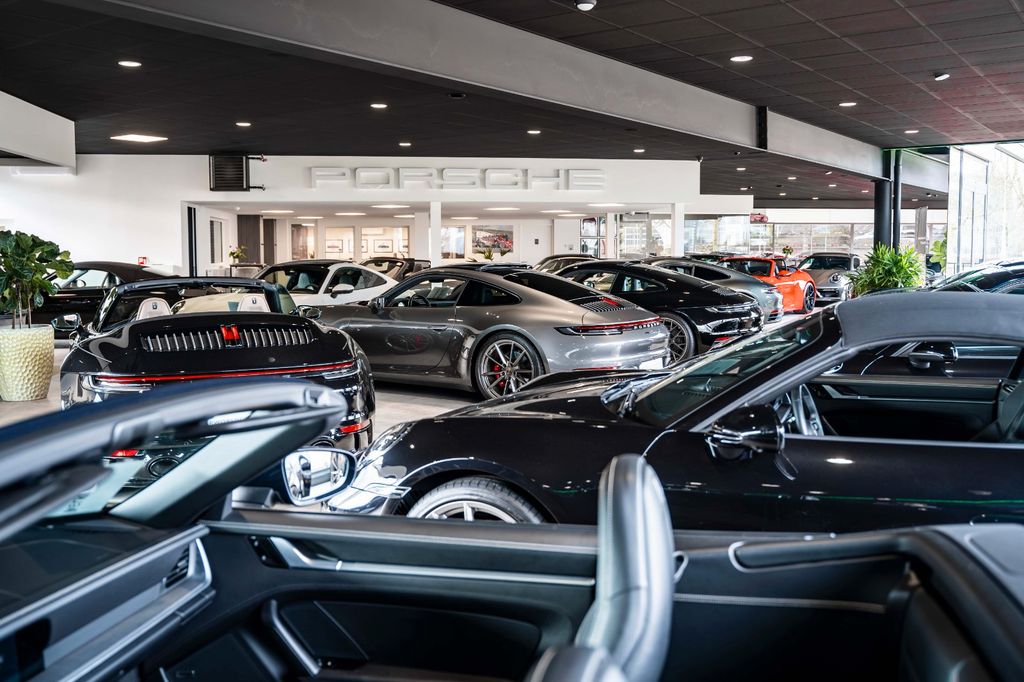 Porsche Cayenne 2023