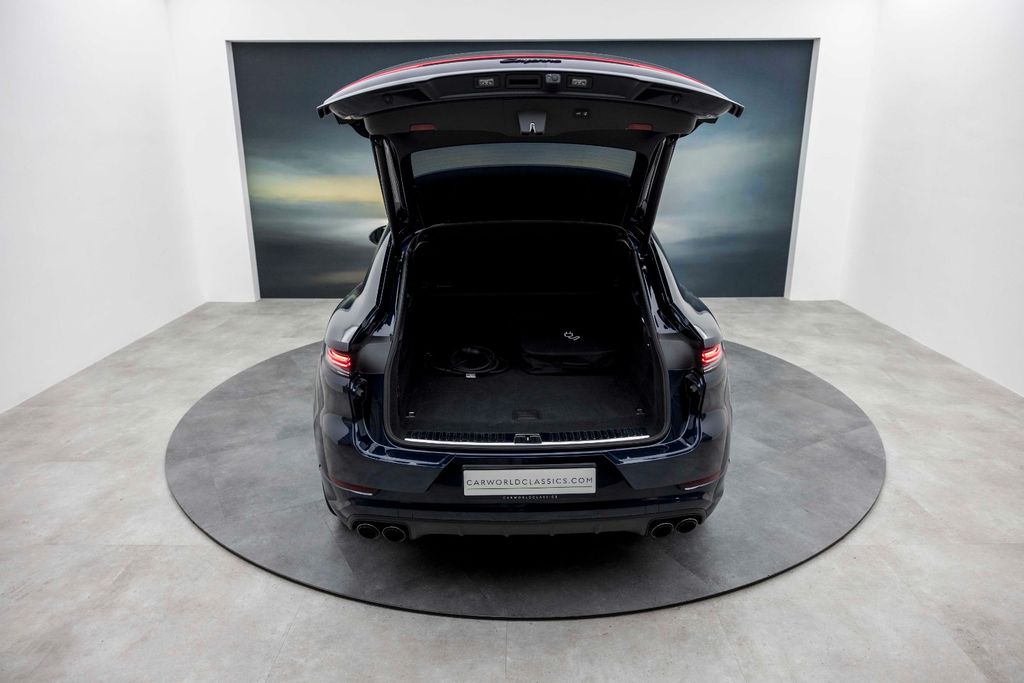 Porsche Cayenne 2023