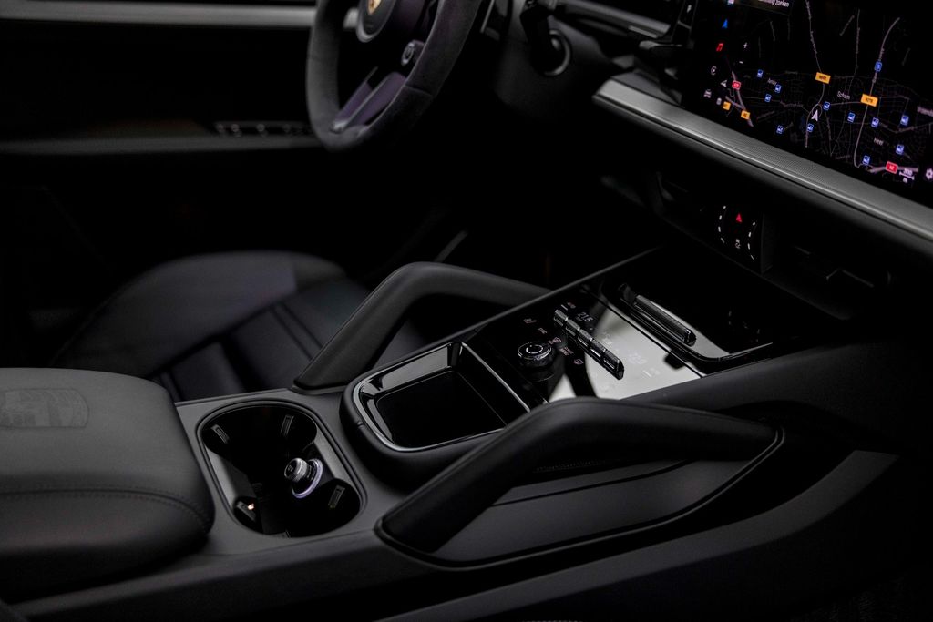 Porsche Cayenne 2023