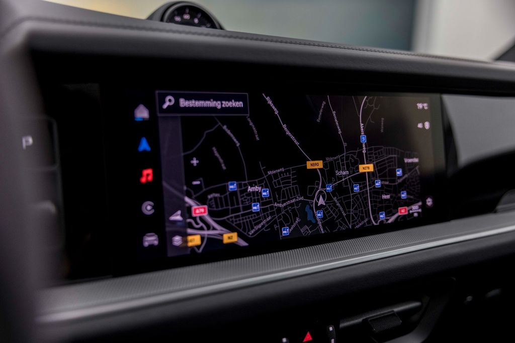 Porsche Cayenne 2023