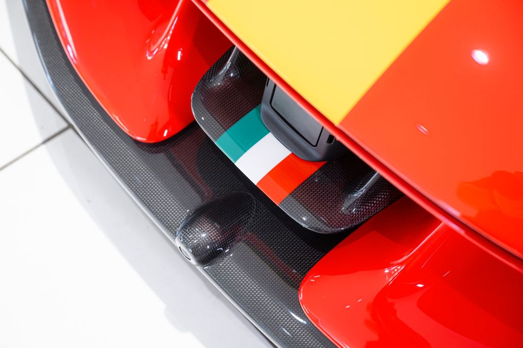 Ferrari SF90 2024