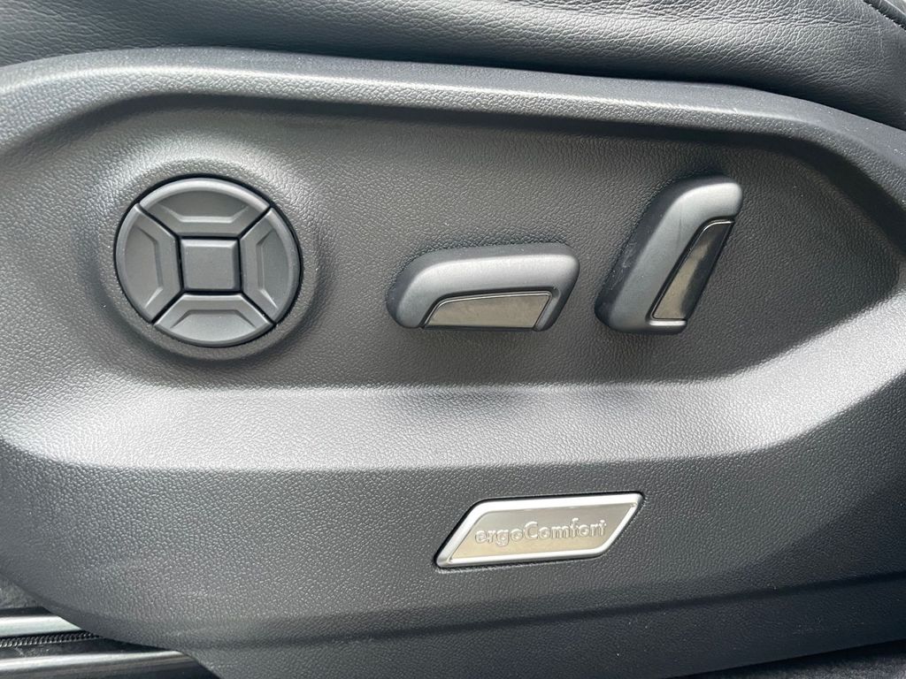 Volkswagen Touareg 2025