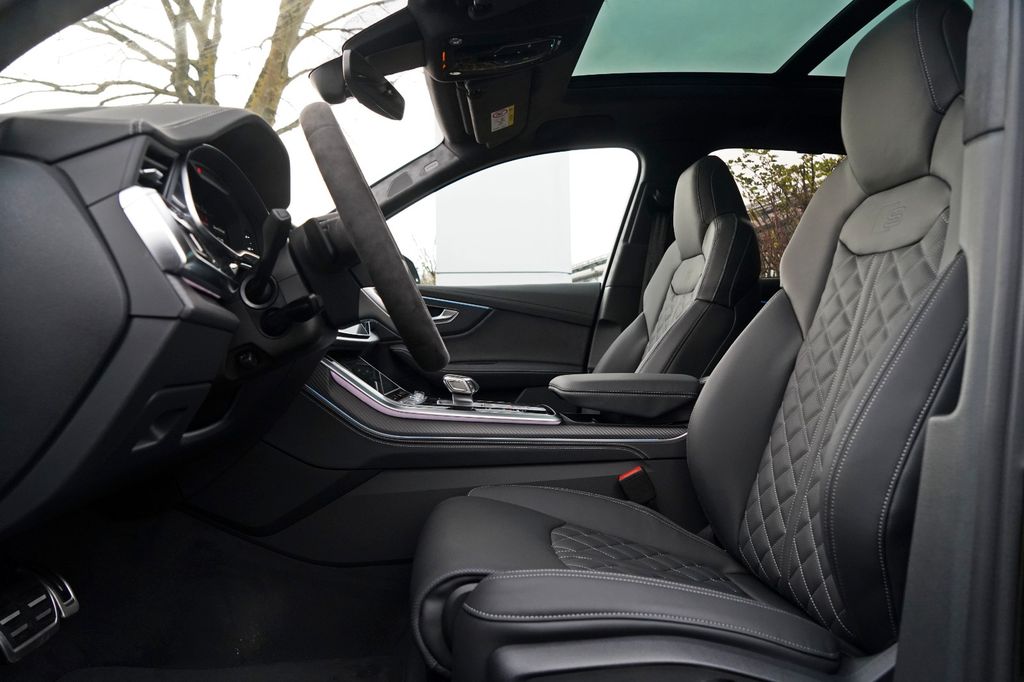 Audi SQ7 2025