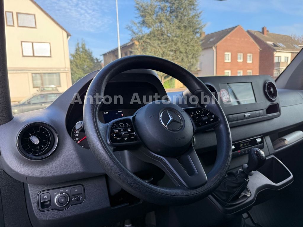 Mercedes-Benz Sprinter 2021