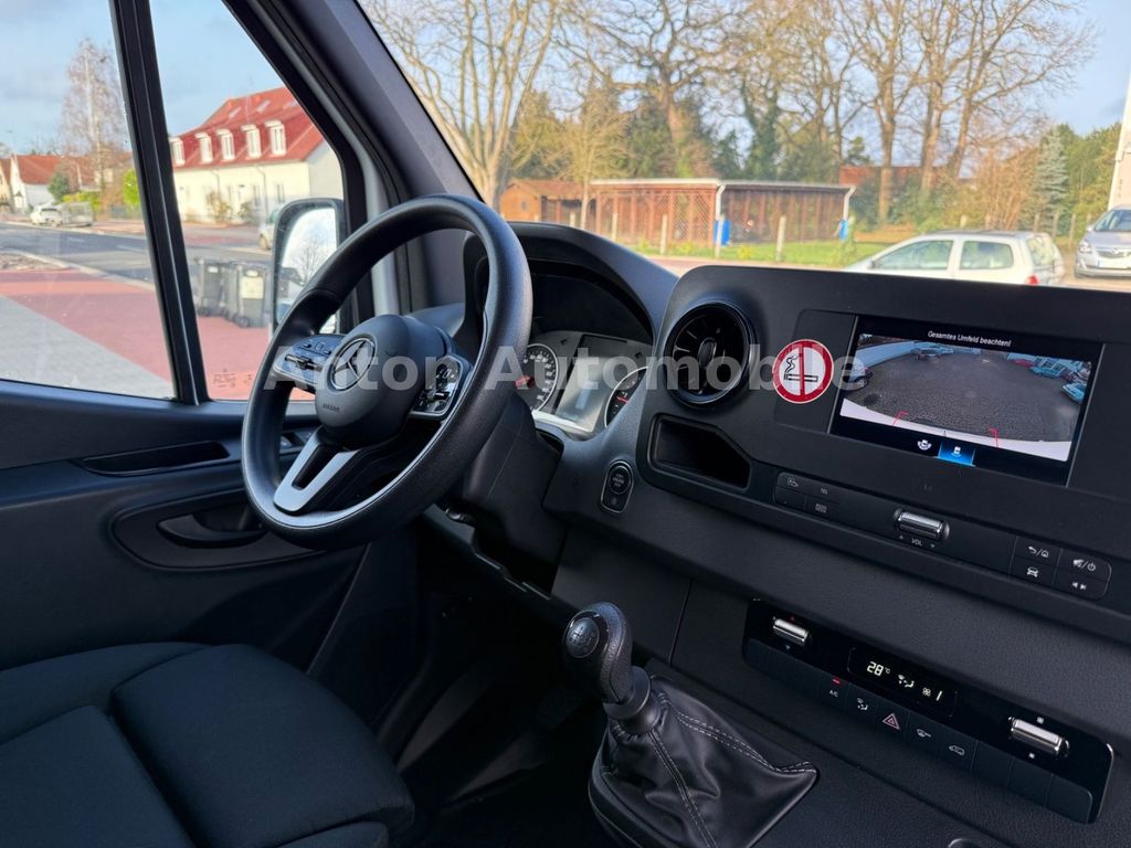 Mercedes-Benz Sprinter 2021