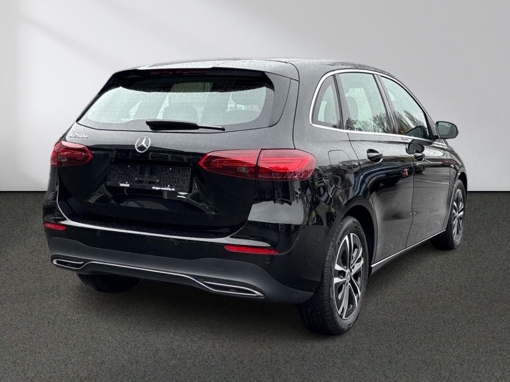Mercedes-Benz B 250 2025
