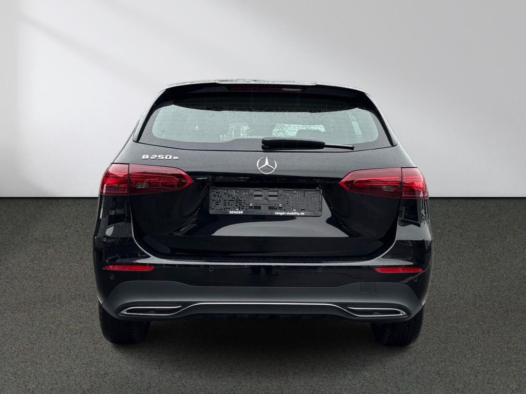 Mercedes-Benz B 250 2025
