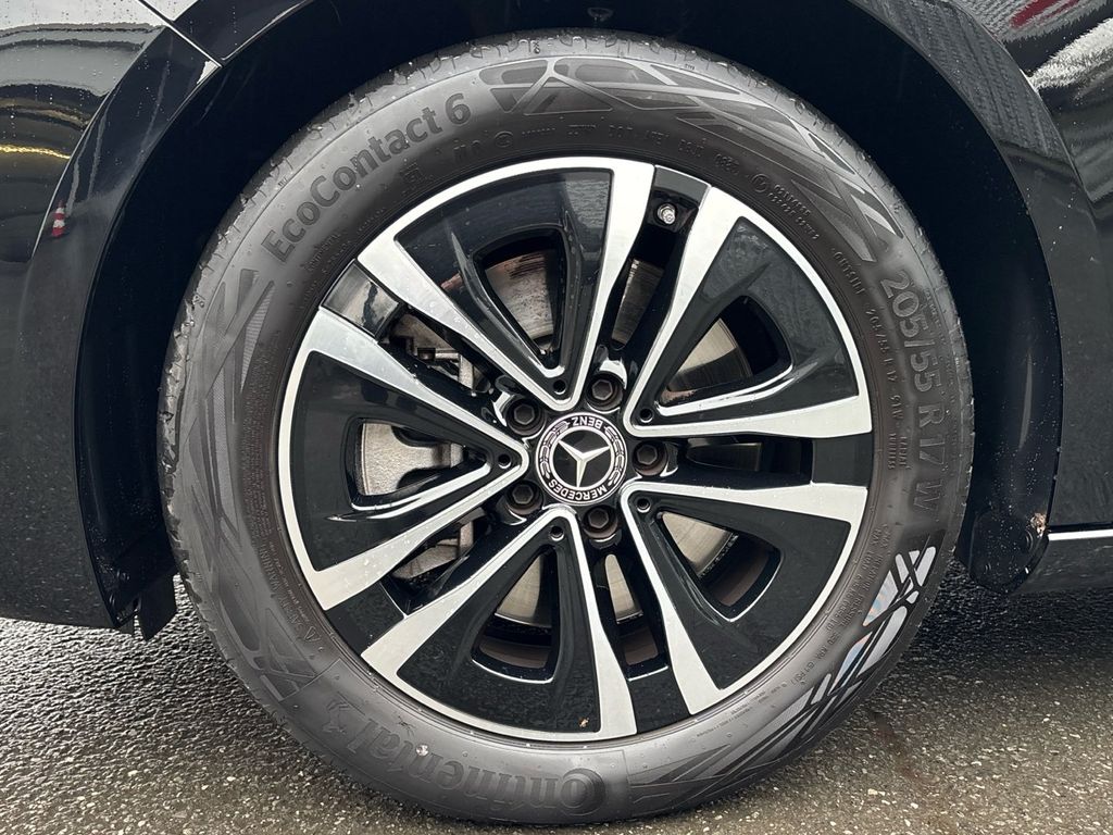 Mercedes-Benz B 250 2025