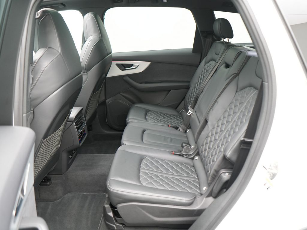 Audi SQ7 2022